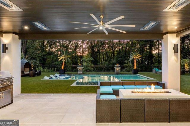 1105 Moores Mill Road NW, Atlanta, GA 30327