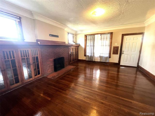 106 Geneva Street, Highland Park, MI 48203
