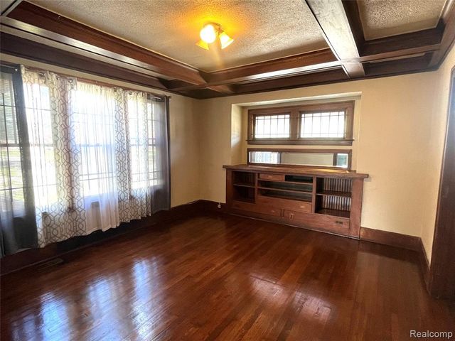 106 Geneva Street, Highland Park, MI 48203