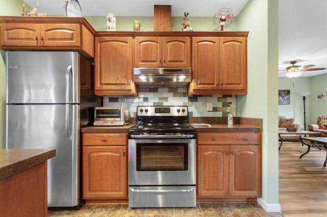 317 Monroe Street, South Haven City, MI 49090
