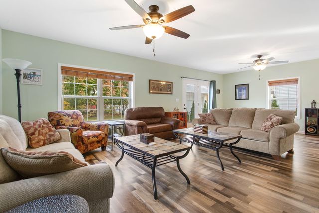317 Monroe Street, South Haven City, MI 49090