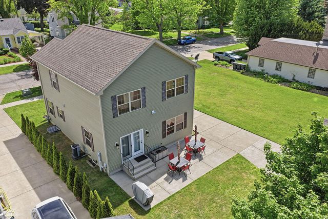 317 Monroe Street, South Haven City, MI 49090