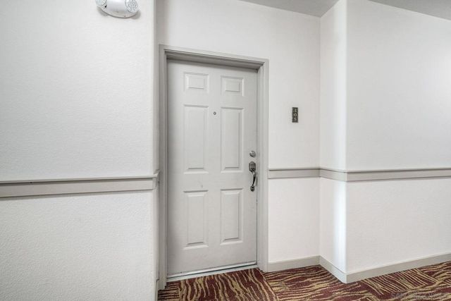 9253 Regents Rd. A305, La Jolla, CA 92037