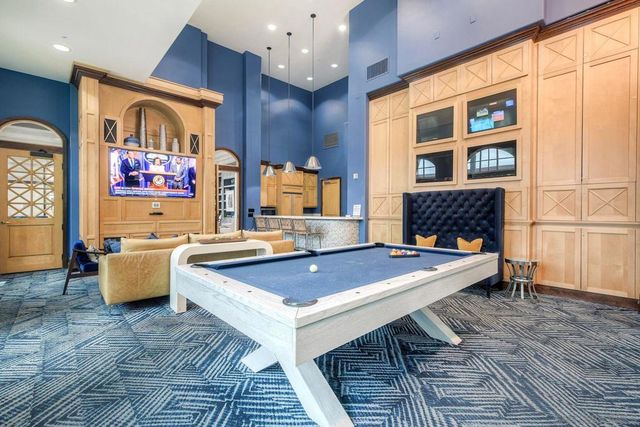 9253 Regents Rd. A305, La Jolla, CA 92037