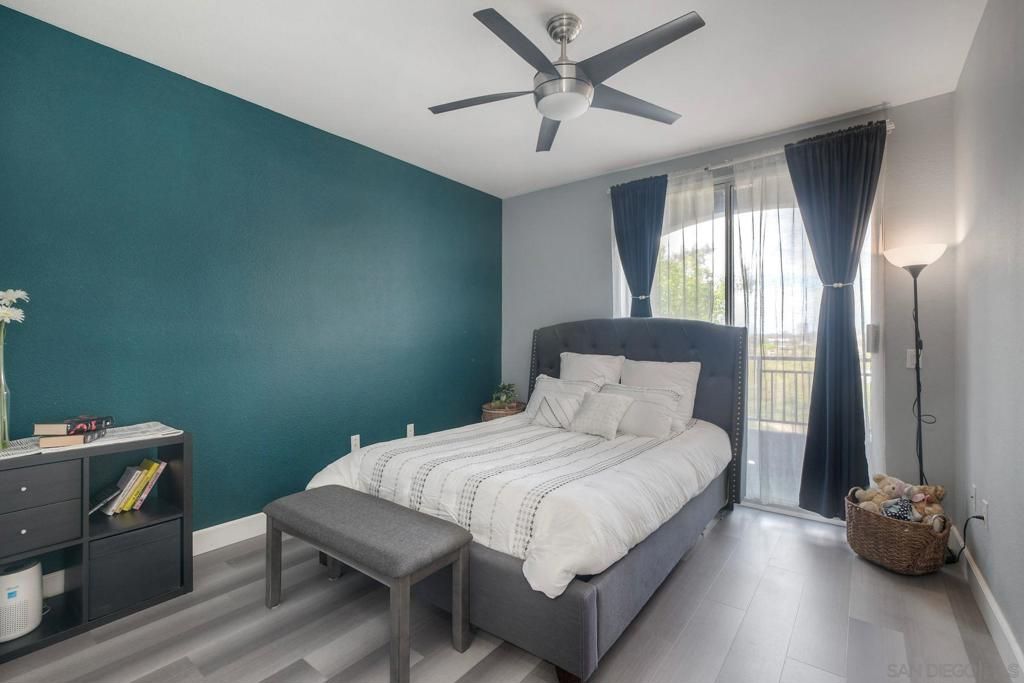 Image 16 of property listing at 9253 Regents Rd. A305, La Jolla, CA 92037