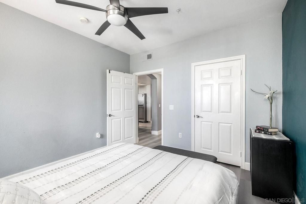 Image 18 of property listing at 9253 Regents Rd. A305, La Jolla, CA 92037