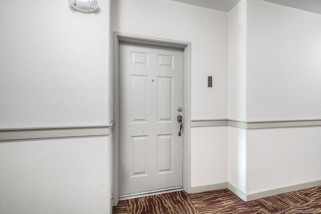 Image 22 of property listing at 9253 Regents Rd. A305, La Jolla, CA 92037