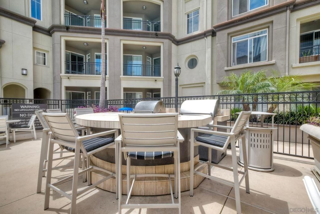 Image 29 of property listing at 9253 Regents Rd. A305, La Jolla, CA 92037