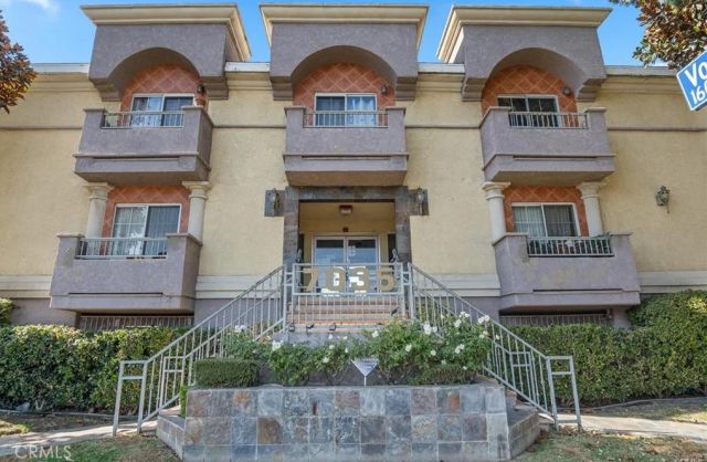 7035 Woodley Avenue 203, Van Nuys, CA 91406