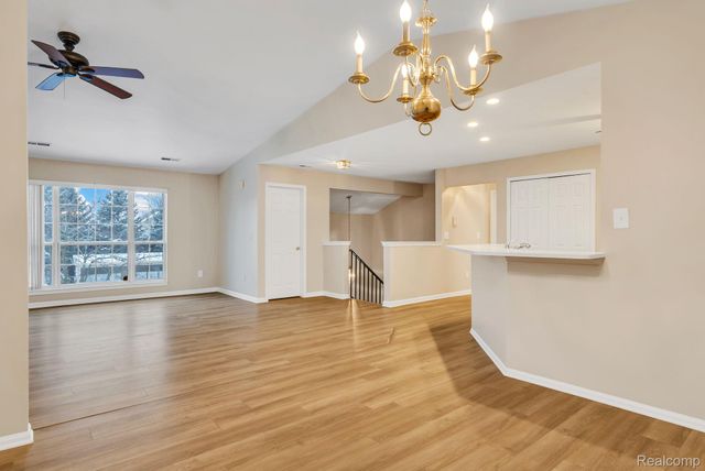 8208 Chesapeake Circle, Walled Lake, MI 48390