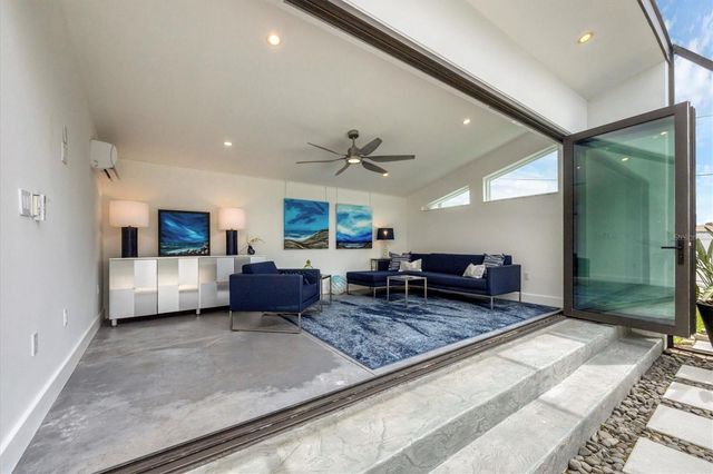 527 BELLAIRE DRIVE, Venice, FL 34293