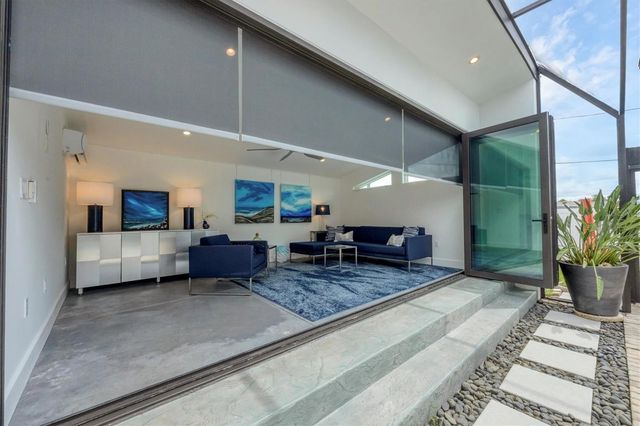 527 BELLAIRE DRIVE, Venice, FL 34293