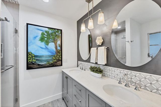 527 BELLAIRE DRIVE, Venice, FL 34293