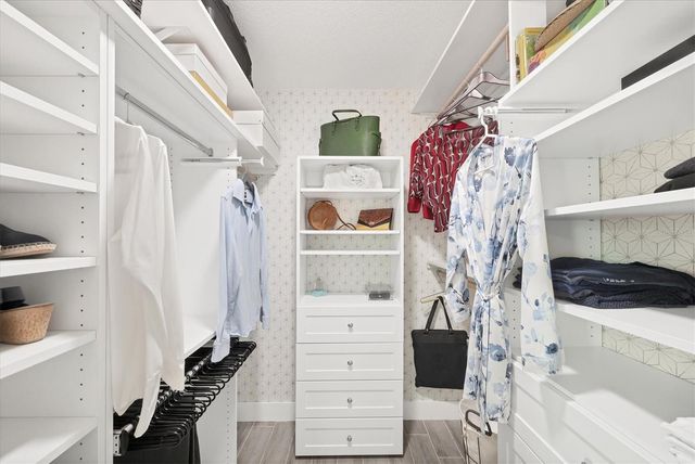 527 BELLAIRE DRIVE, Venice, FL 34293