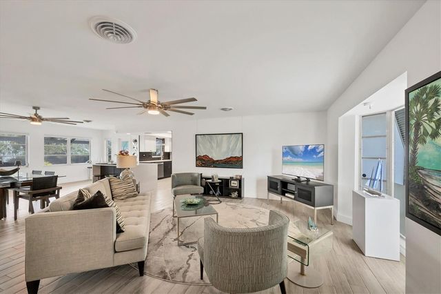 527 BELLAIRE DRIVE, Venice, FL 34293