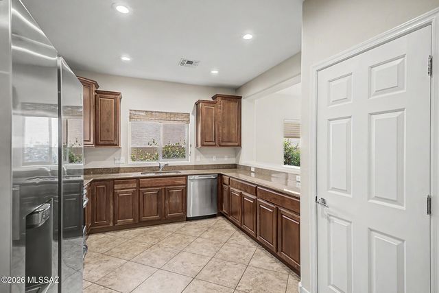 1283 W Vinovo Pass, Oro Valley, AZ 85755