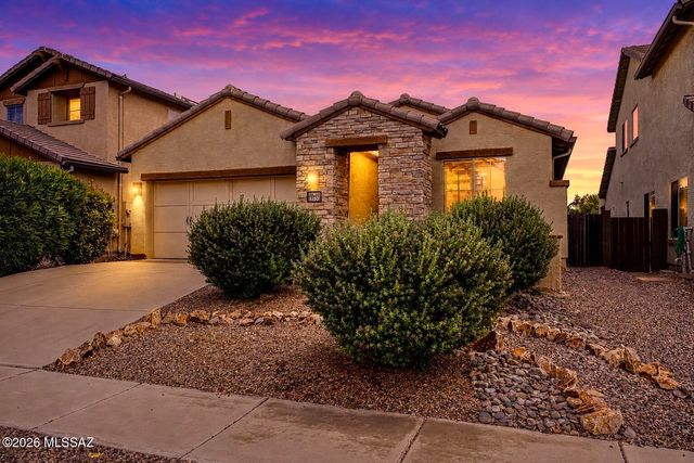 1283 W Vinovo Pass, Oro Valley, AZ 85755