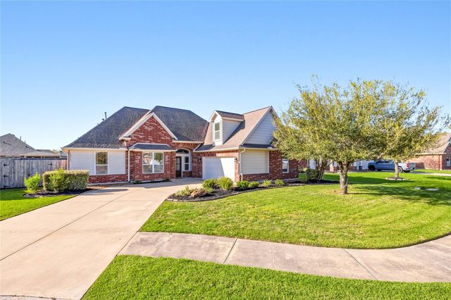11711 Diamond Court, Mont Belvieu, TX 77535