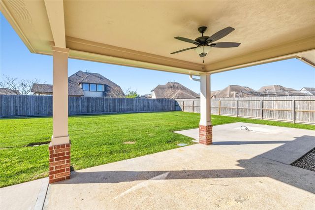 11711 Diamond Court, Mont Belvieu, TX 77535