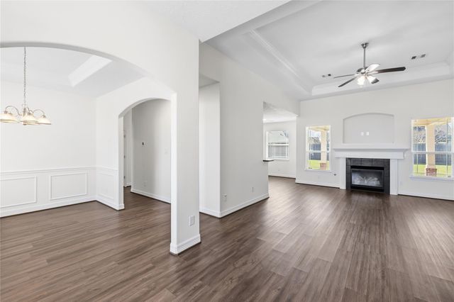 11711 Diamond Court, Mont Belvieu, TX 77535