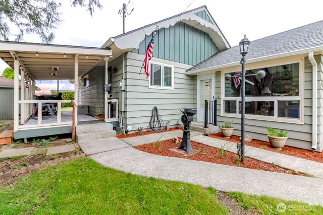414 7th Street SW, Puyallup, WA 98374