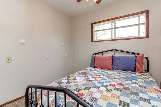 414 7th Street SW, Puyallup, WA 98374