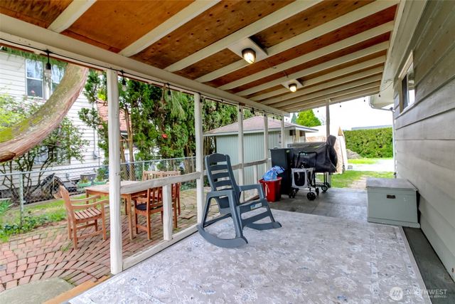 414 7th Street SW, Puyallup, WA 98374