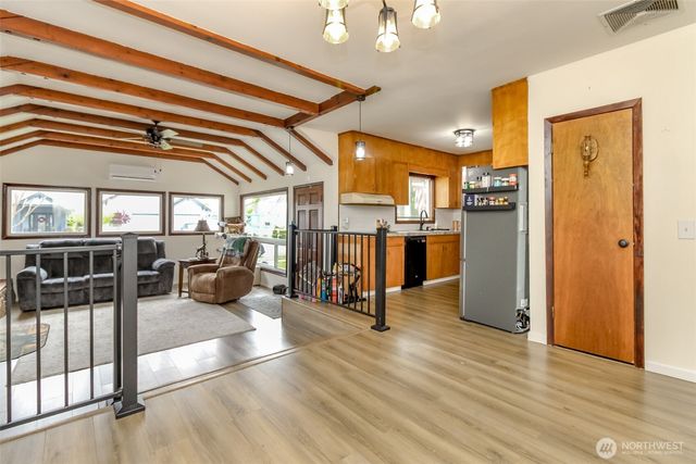 414 7th Street SW, Puyallup, WA 98374