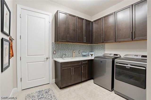 11161 Canal Grande DR, Fort Myers, FL 33913