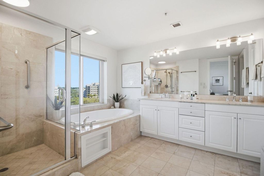 Image 32 of property listing at 161 N Plaza Court 501, Mount Pleasant, SC 29464