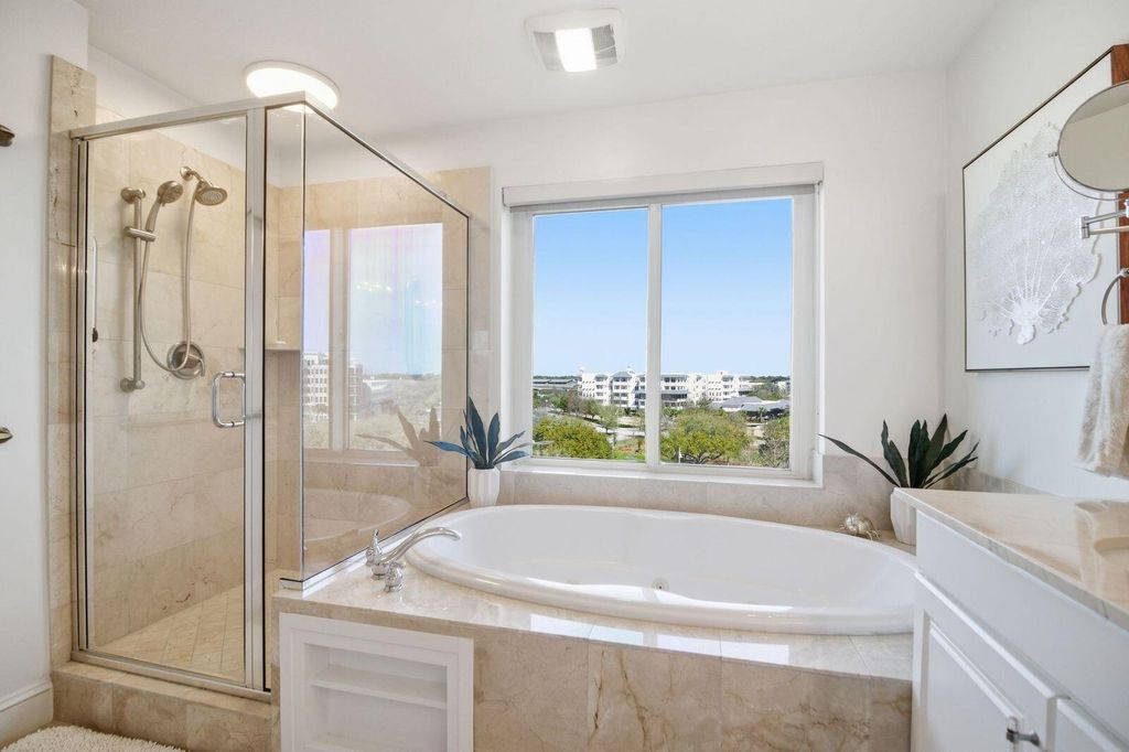 Image 33 of property listing at 161 N Plaza Court 501, Mount Pleasant, SC 29464