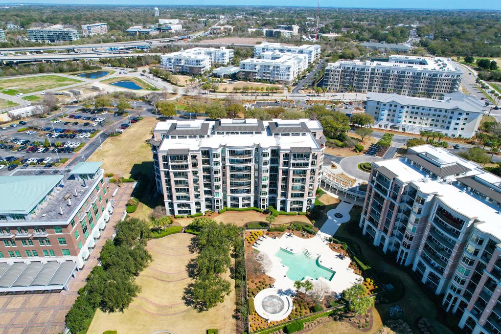 Image 48 of property listing at 161 N Plaza Court 501, Mount Pleasant, SC 29464