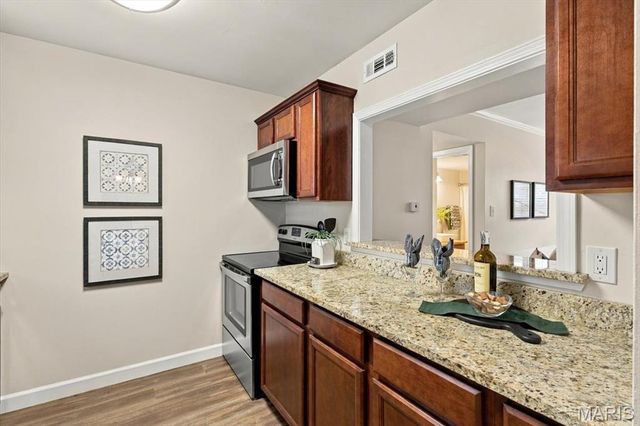 1445 Thrush Place, Brentwood, MO 63144