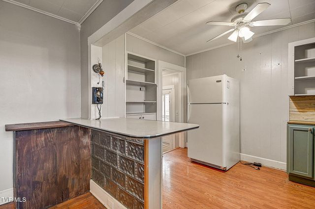 1702 Pierce Street, Kingsport, TN 37664