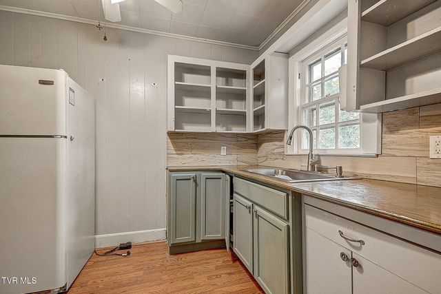 1702 Pierce Street, Kingsport, TN 37664