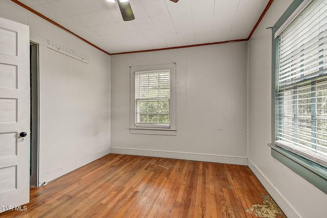 1702 Pierce Street, Kingsport, TN 37664