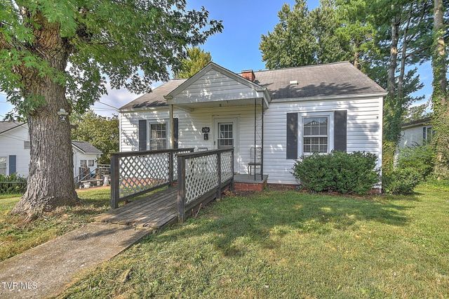 1702 Pierce Street, Kingsport, TN 37664