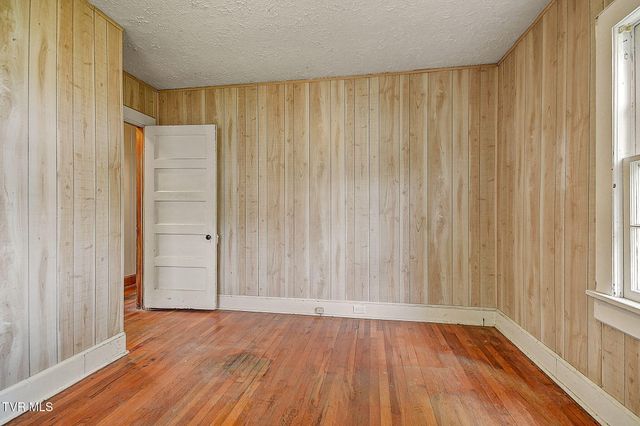 1702 Pierce Street, Kingsport, TN 37664