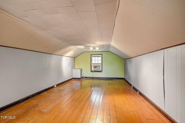 1702 Pierce Street, Kingsport, TN 37664