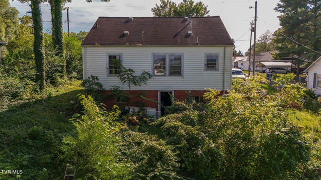 1702 Pierce Street, Kingsport, TN 37664