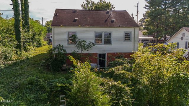 1702 Pierce Street, Kingsport, TN 37664
