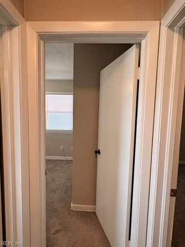 15 Culpepper AVE, Newport News, VA 23606