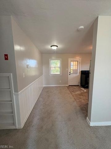 15 Culpepper AVE, Newport News, VA 23606