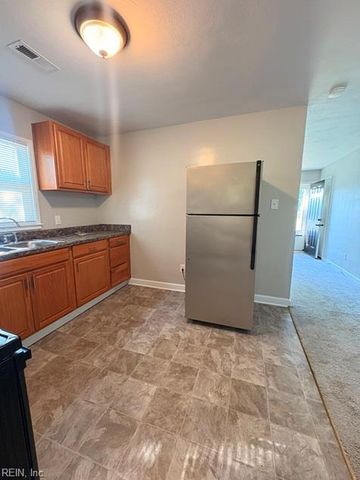 15 Culpepper AVE, Newport News, VA 23606