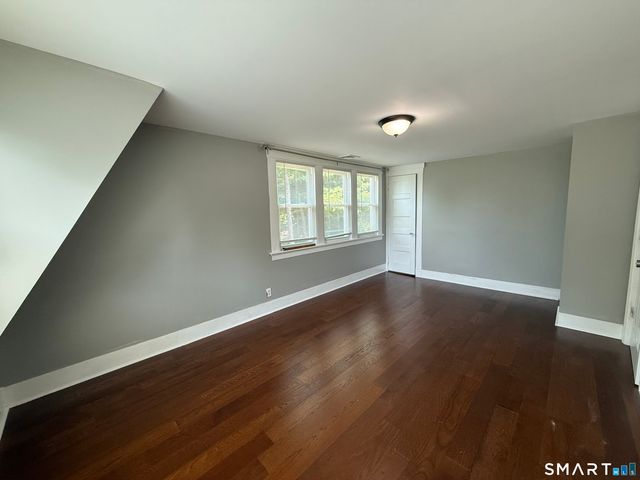4 Bishop Street, North Haven, CT 06473