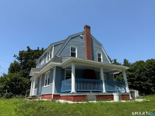 4 Bishop Street, North Haven, CT 06473