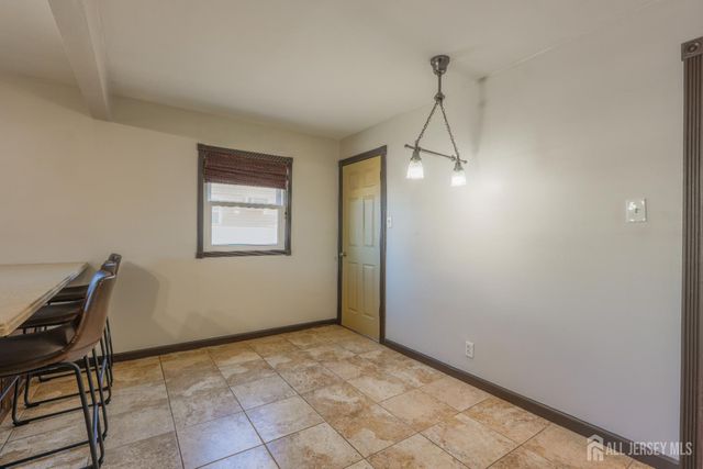 25 Ovington Avenue, Edison, NJ 08817