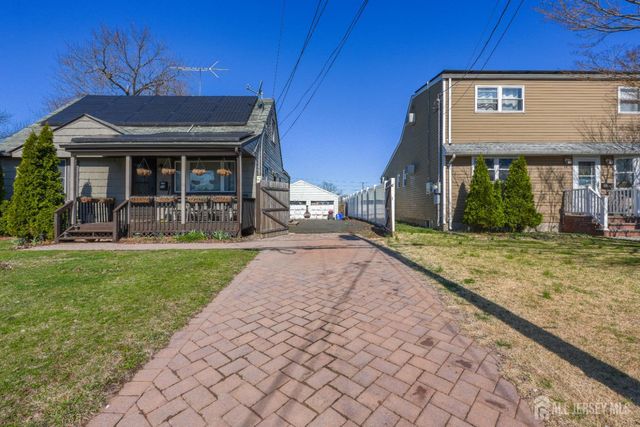 25 Ovington Avenue, Edison, NJ 08817