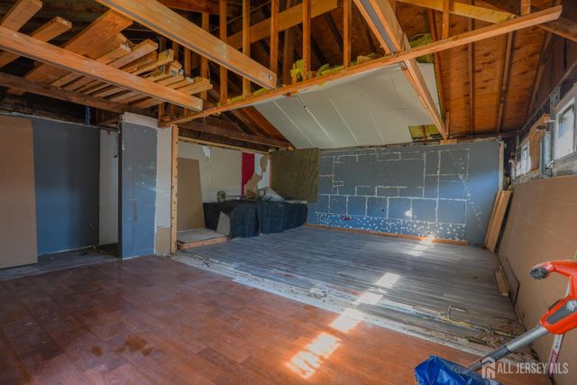 25 Ovington Avenue, Edison, NJ 08817