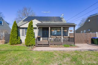 25 Ovington Avenue, Edison, NJ 08817